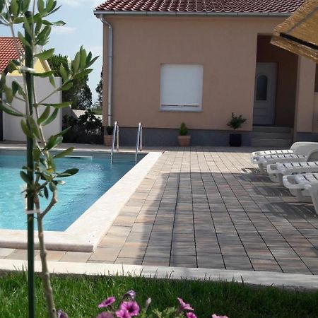 Holiday Home Luka Zadar Exteriör bild