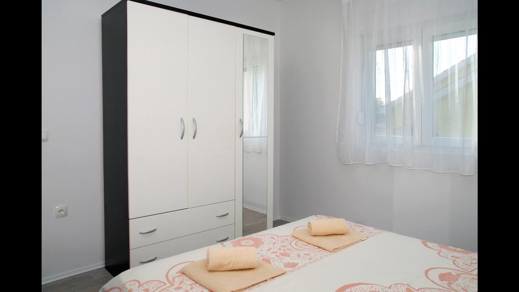 Holiday Home Luka Zadar Exteriör bild