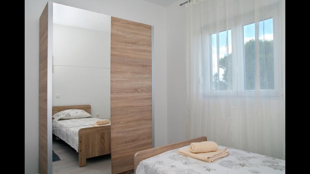 Holiday Home Luka Zadar Exteriör bild