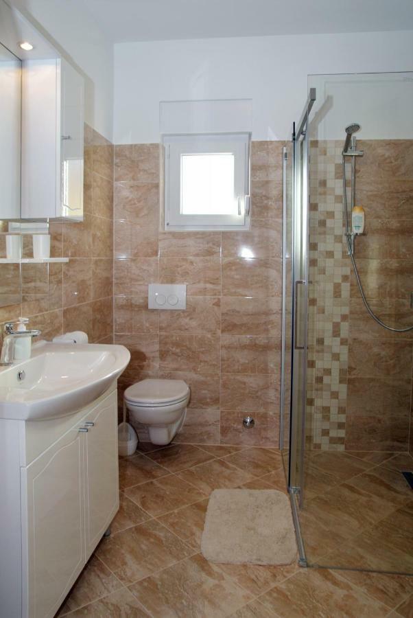 Holiday Home Luka Zadar Exteriör bild