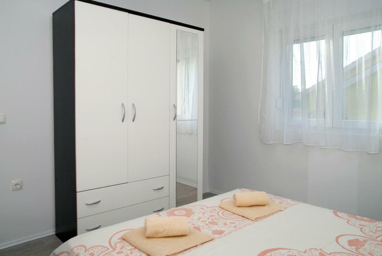 Holiday Home Luka Zadar Exteriör bild