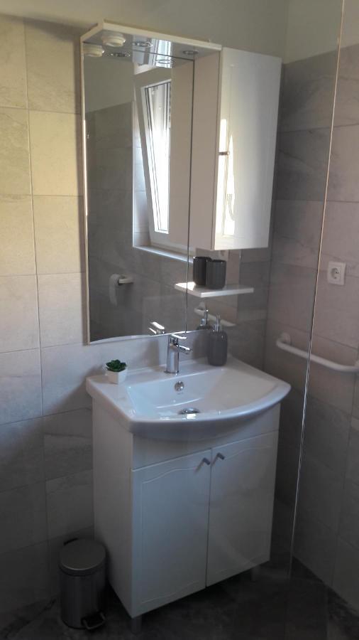 Holiday Home Luka Zadar Exteriör bild